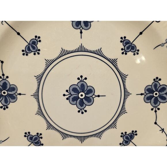 Johnson Bros Denmark Blue 8 7/8" Luncheon Plates - Set/2 - Picture 3 of 10